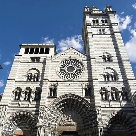 Piazza Colombo House Historic Center - Happy Apartment Genoa