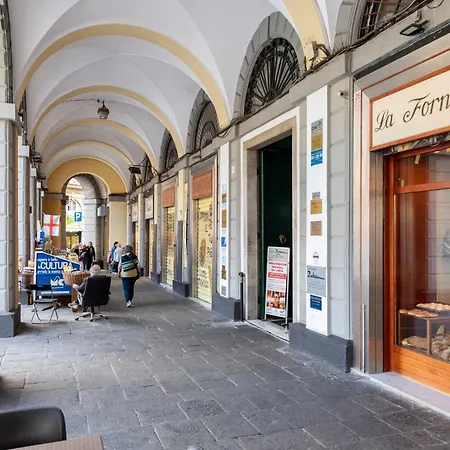 Apartment Piazza Colombo House Historic Center - Happy *