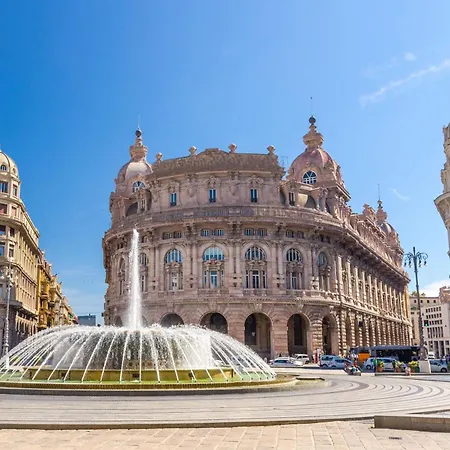 Apartment Piazza Colombo House Historic Center - Happy Genoa